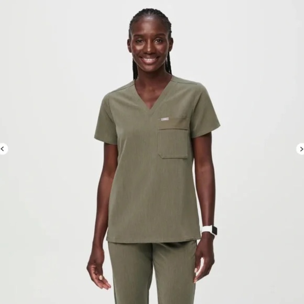 FIGS Catarina Top Heather Olive